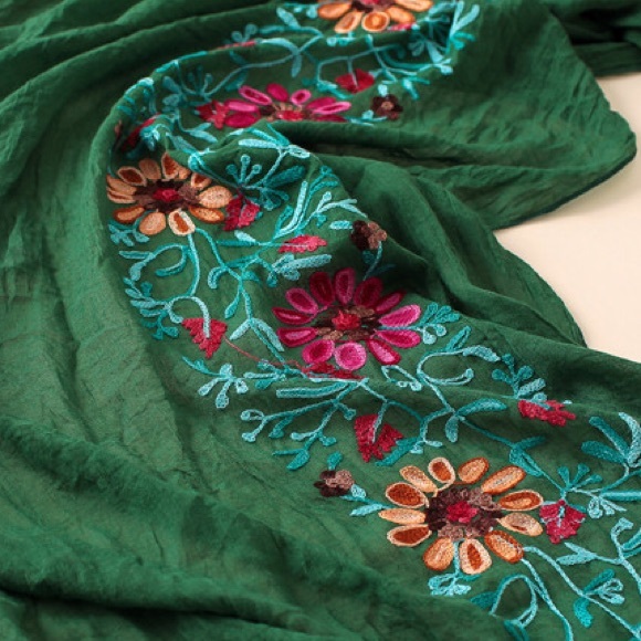 Beautiful Embroidered scarf wrap - Picture 10 of 13